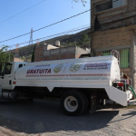 Evelyn Salgado Instruye suministro de agua potable gratuita en pipas para habitantes de Chilpancingo.