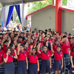 Generación de la Preparatoria 11 de la UAG es apadrinada por el presidente Gilberto Solano