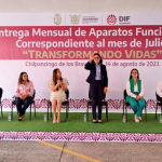 Se entregaron 430 aparatos funcionales y auditivos, para habitantes de 20 municipios de Guerrero.