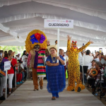 Da la bienvenida Evelyn Salgado a los participantes de las Cuartas Olimpiadas de Oro de las Personas Mayores 2024.