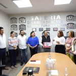 El diputado Jesús Parra García recibe el Tercer Informe de Actividades de la presidenta municipal de Eduardo Neri.