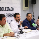 Conferencia de prensa para informar que, gracias al diálogo y el consenso, la LXIV Legislatura