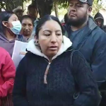 Maestros y vecinos de Ahuejutla (Alcozauca) denuncian, que el ex alcalde no entrego escuela equipada