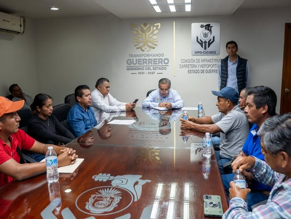 Atiende CICAEG planteamientos de infraestructura carretera de habitantes de San Luis Acatlán